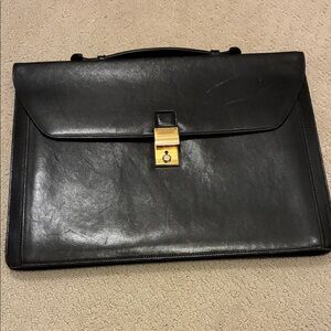 Bally Vintage Black Leather Briefcase with Gold Lock👝